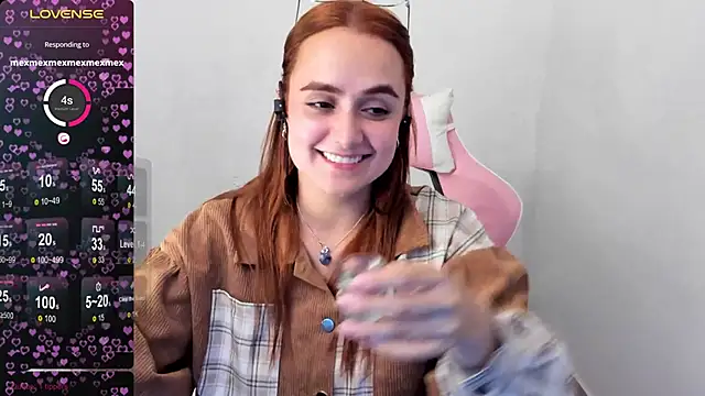 Snapshot of maryluna95 chatting on 12-18-24, 03:26 maryluna95 online show from 12-18-24, 03:26