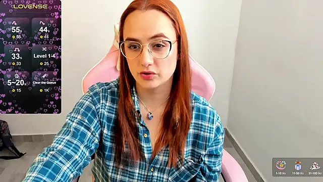 Snapshot of maryluna95 chatting on 12-18-24, 07:19 maryluna95 online show from 12-18-24, 07:19