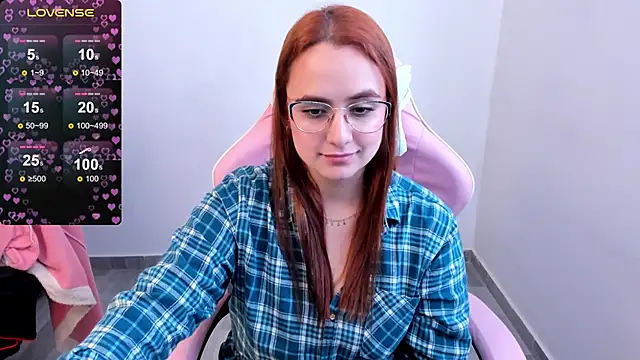 Snapshot of maryluna95 chatting on 12-27-24, 09:54 maryluna95 online show from 12-27-24, 09:54