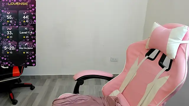 Snapshot of maryluna95 chatting on 01-03-25, 07:29 maryluna95 online show from 01-03-25, 07:29