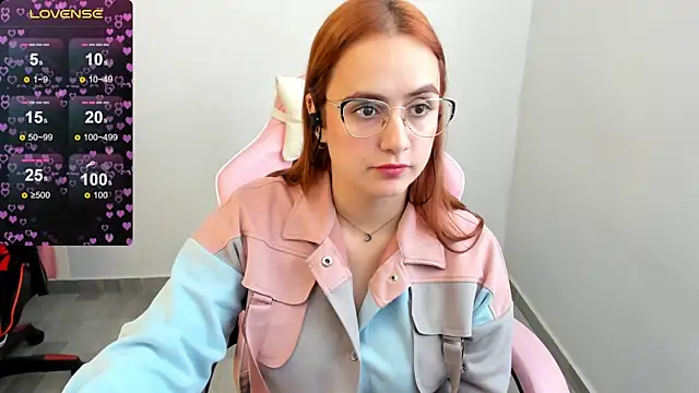 Snapshot of maryluna95 chatting on 01-04-25, 08:16 maryluna95 online show from 01-04-25, 08:16