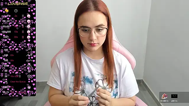 Snapshot of maryluna95 chatting on 02-18-25, 05:31 maryluna95 online show from 02-18-25, 05:31