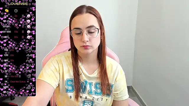 Snapshot of maryluna95 chatting on 02-26-25, 04:35 maryluna95 online show from 02-26-25, 04:35