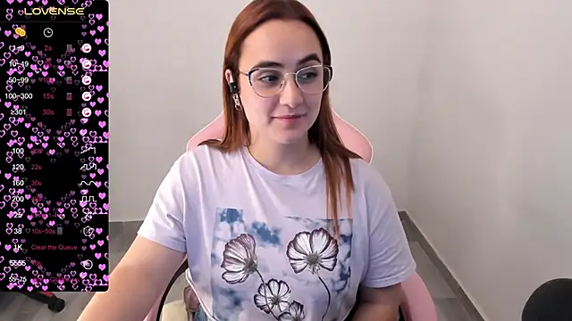 Snapshot of maryluna95 chatting on 03-06-25, 07:03 maryluna95 online show from 03-06-25, 07:03