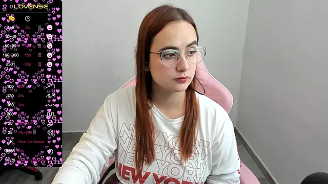 Snapshot of maryluna95 chatting on 03-06-25, 05:00 maryluna95 online show from 03-06-25, 05:00