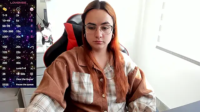 Snapshot of maryluna95 chatting on 09-19-25, 09:04 maryluna95 online show from 09-19-25, 09:04