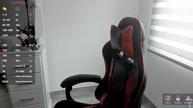 Snapshot of maryluna95 chatting on 09-23-25, 05:05 maryluna95 online show from 09-23-25, 05:05