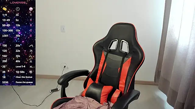 Snapshot of maryluna95 chatting on 10-31-25, 03:13 maryluna95 online show from 10-31-25, 03:13