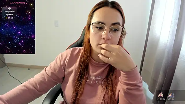 Snapshot of maryluna95 chatting on 11-11-25, 05:13 maryluna95 online show from 11-11-25, 05:13