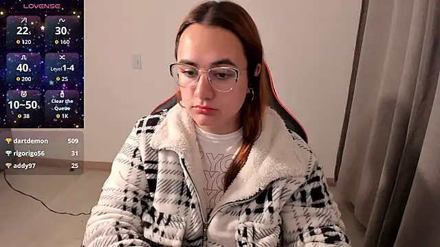 Snapshot of maryluna95 chatting on 11-13-25, 06:01 maryluna95 online show from 11-13-25, 06:01