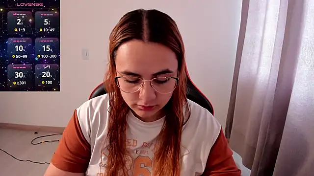 Snapshot of maryluna95 chatting on 11-27-25, 08:11 maryluna95 online show from 11-27-25, 08:11