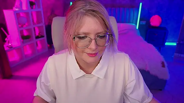 CoolTatis online show from 04-26-26, 06:00