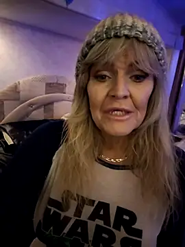 annika lately online show from 03-03-25, 02:47