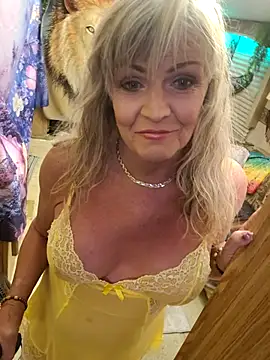 annika lately online show from 03-28-26, 03:28