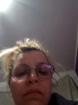 BritneyHudson online show from 04-26-26, 02:09