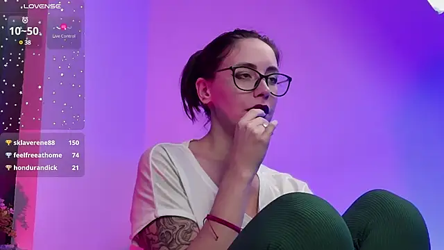 Snapshot of RitaSonnet chatting on 12-15-24, 05:31 RitaSonnet online show from 12-15-24, 05:31