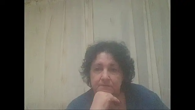 Snapshot of maturekorine chatting on 09-24-25, 05:27 maturekorine online show from 09-24-25, 05:27