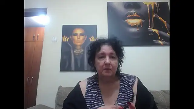 Snapshot of maturekorine chatting on 10-23-25, 06:50 maturekorine online show from 10-23-25, 06:50
