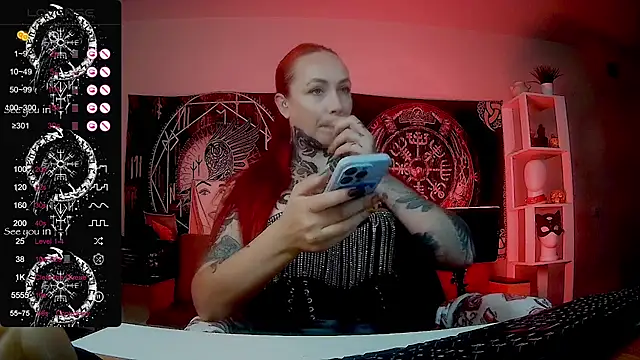 Snapshot of miss_jenna_lovee chatting on 10-15-25, 01:28 miss jenna lovee online show from 10-15-25, 01:28