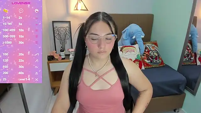 Snapshot of delilaquinn chatting on 12-10-24, 06:38 delilaquinn online show from 12-10-24, 06:38