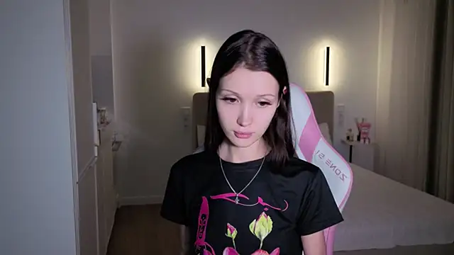 sweetiebones online show from 07-21-26, 03:47