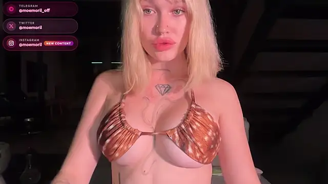 Snapshot of Golden_Aline chatting on 06-26-26, 11:03 Golden Aline online show from 06-26-26, 11:03