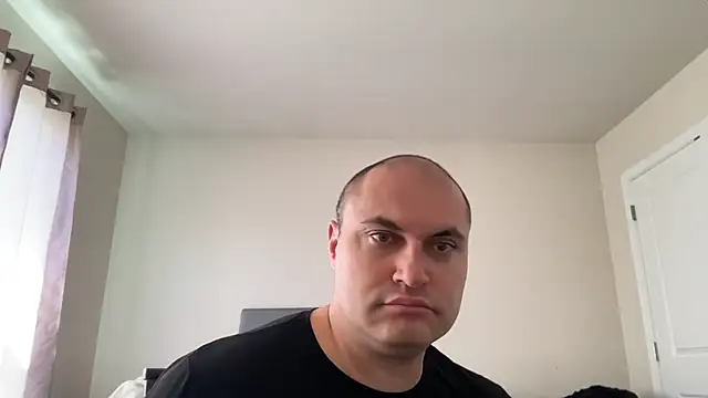 SluggishChase99 online show from 04-23-26, 03:47