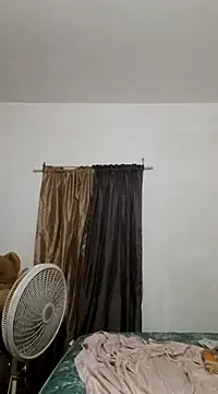 Snapshot of Dj-yefri-pauta chatting on 12-06-24, 10:41 Dj-yefri-pauta online show from 12-06-24, 10:41