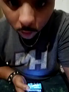 Snapshot of Dj-yefri-pauta chatting on 01-30-25, 09:14 Dj-yefri-pauta online show from 01-30-25, 09:14