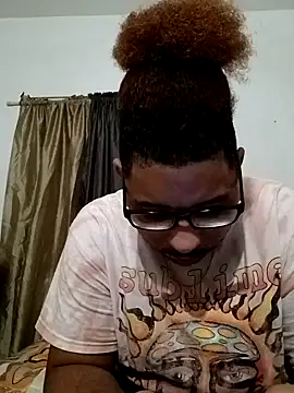 Snapshot of Dj-yefri-pauta chatting on 02-01-25, 11:48 Dj-yefri-pauta online show from 02-01-25, 11:48