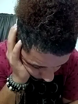 Snapshot of Dj-yefri-pauta chatting on 02-05-25, 05:31 Dj-yefri-pauta online show from 02-05-25, 05:31