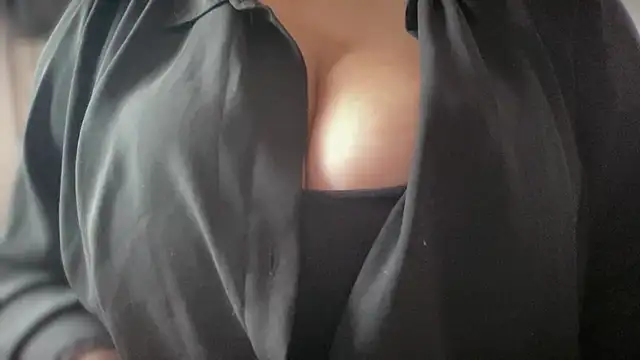 Linda Vibes online show from 05-15-26, 02:24