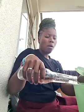 Snapshot of PerfectionBerrie chatting on 01-06-25, 11:18 PerfectionBerrie online show from 01-06-25, 11:18