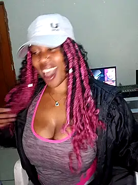 Snapshot of PerfectionBerrie chatting on 11-16-25, 07:30 PerfectionBerrie online show from 11-16-25, 07:30