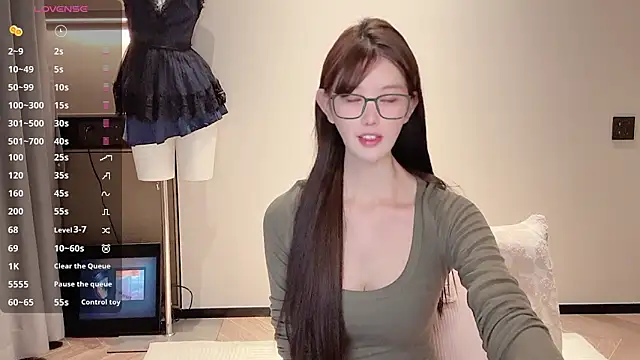 omaiiil online show from 11-01-25, 01:57