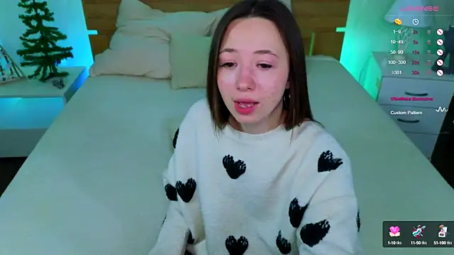 Snapshot of Hayle_Hill chatting on 12-31-24, 03:12 Hayle Hill online show from 12-31-24, 03:12