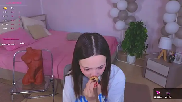 Snapshot of Hayle_Hill chatting on 01-22-25, 02:26 Hayle Hill online show from 01-22-25, 02:26