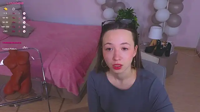 Snapshot of Hayle_Hill chatting on 01-22-25, 08:29 Hayle Hill online show from 01-22-25, 08:29