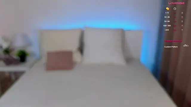 Snapshot of Hayle_Hill chatting on 03-09-25, 02:29 Hayle Hill online show from 03-09-25, 02:29