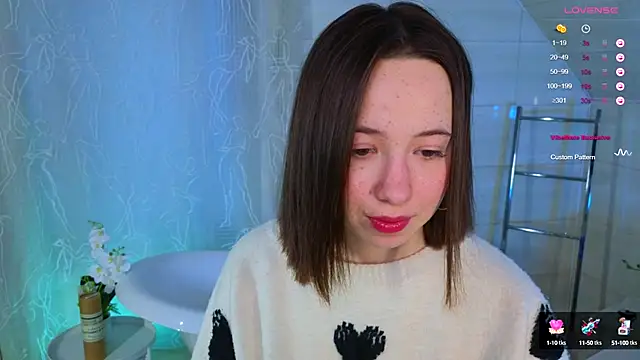 Snapshot of Hayle_Hill chatting on 03-10-25, 05:33 Hayle Hill online show from 03-10-25, 05:33