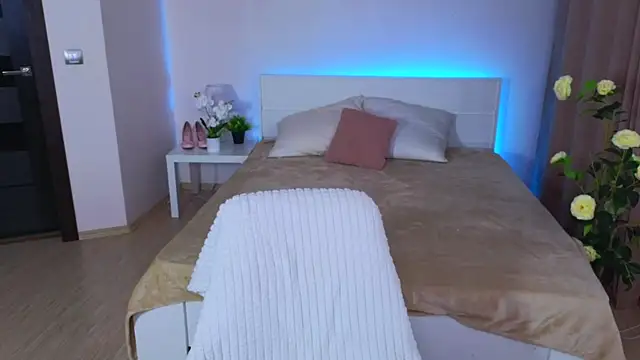 Snapshot of Hayle_Hill chatting on 03-19-25, 09:28 Hayle Hill online show from 03-19-25, 09:28