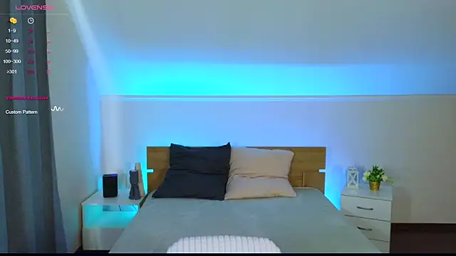 Snapshot of Hayle_Hill chatting on 03-23-25, 02:15 Hayle Hill online show from 03-23-25, 02:15