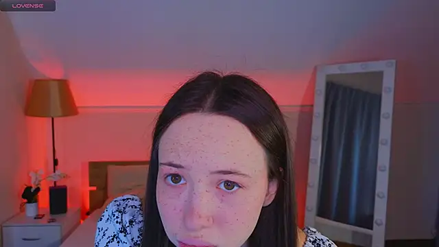 Snapshot of Hayle_Hill chatting on 11-02-25, 01:41 Hayle Hill online show from 11-02-25, 01:41