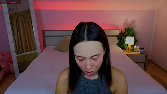 Snapshot of Hayle_Hill chatting on 11-11-25, 01:38 Hayle Hill online show from 11-11-25, 01:38