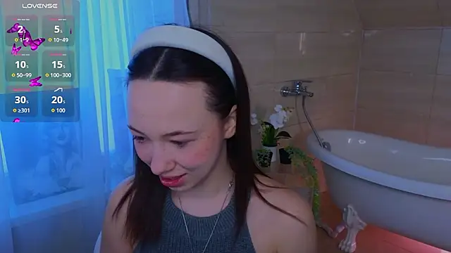 Hayle Hill online show from 03-14-26, 02:28