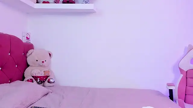 LucianaTomson online show from 02-15-25, 11:14