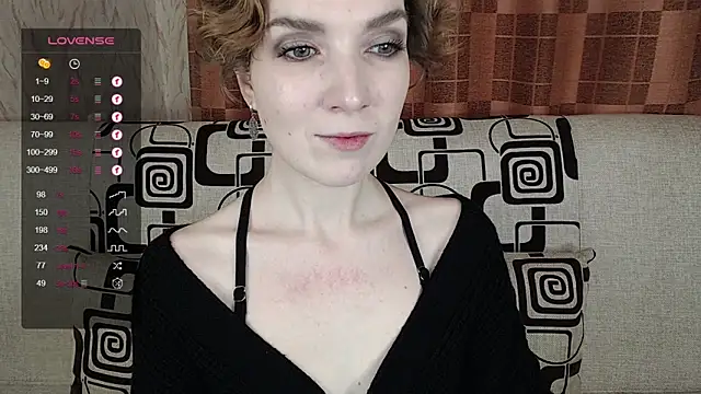 TinaWince online show from 12-21-25, 04:52