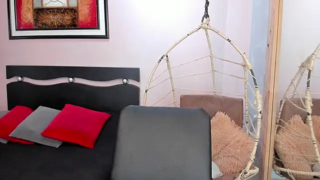  alaiasmile  online show from 04-19-26, 12:04