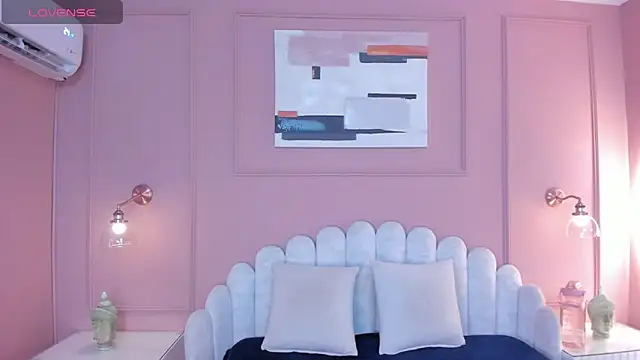 Snapshot of mara_brooks chatting on 02-20-25, 08:25 mara brooks online show from 02-20-25, 08:25