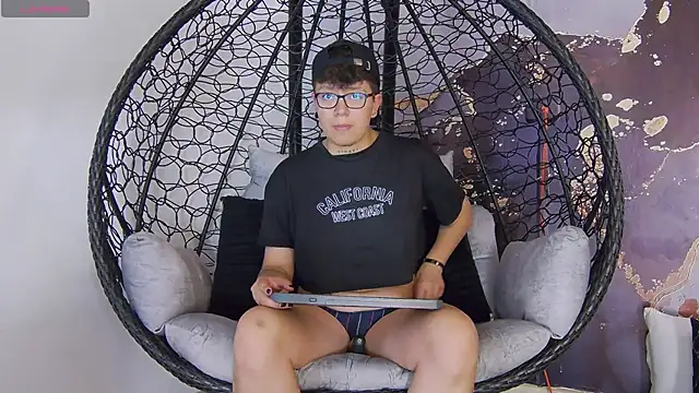 alex noa online show from 09-16-25, 07:37